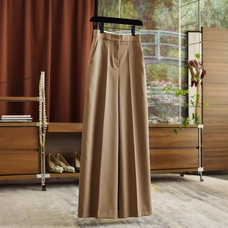 Damen Elegante und bequeme weite Stoffhose Nord Taschen