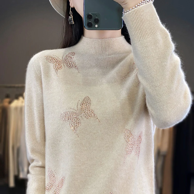 Damen Stehkragen-Feinstrickpullover mit Strass-Schmetterlingsapplikation Nord Taschen