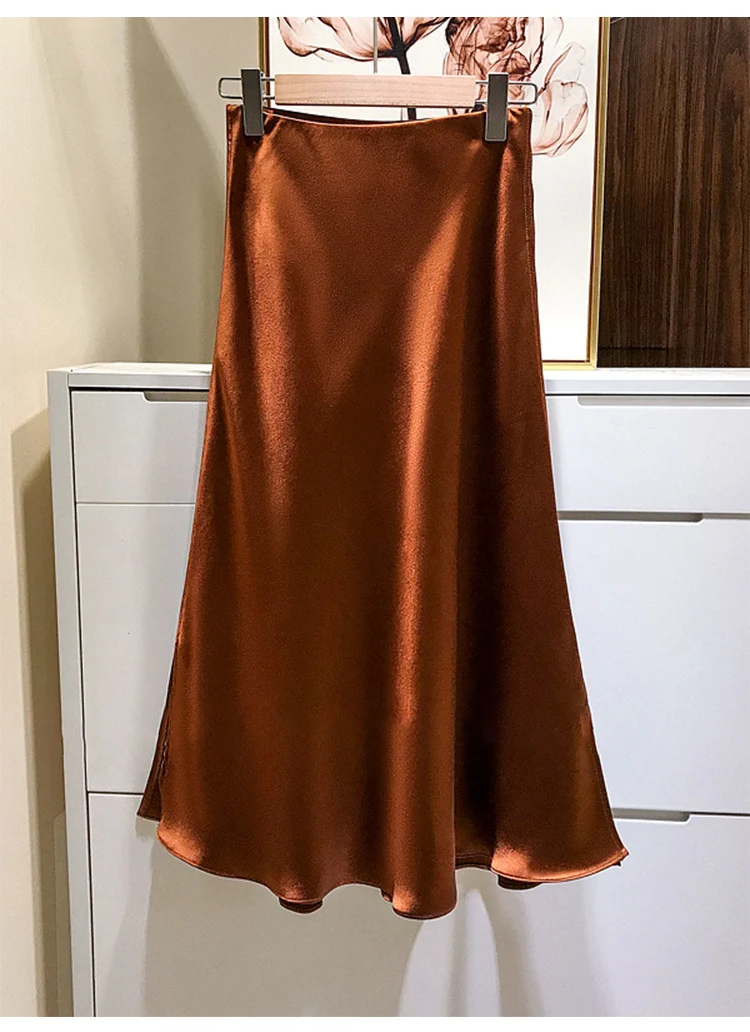 Damen Eleganter Satinrock mit asymmetrischem Schlitz Nord Taschen
