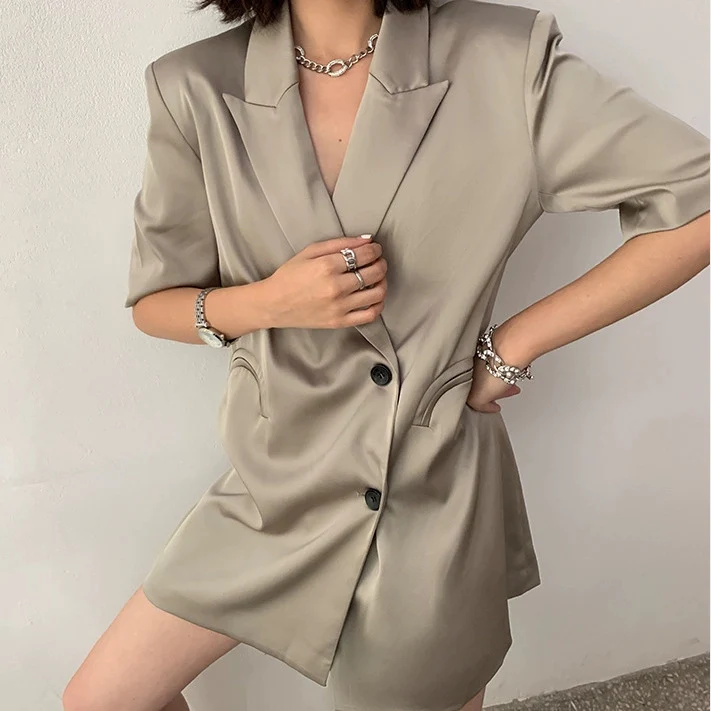 Damen Eleganter Satin-Blazer mit doppelter Knopfleiste Nord Taschen