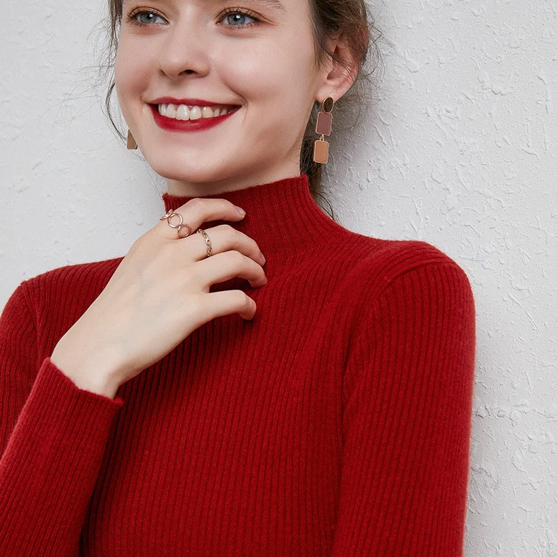 Damen Schmal geschnittener Feinstrickpullover mit kurzem Stehkragen aus Kaschmir-Blend Nord Taschen