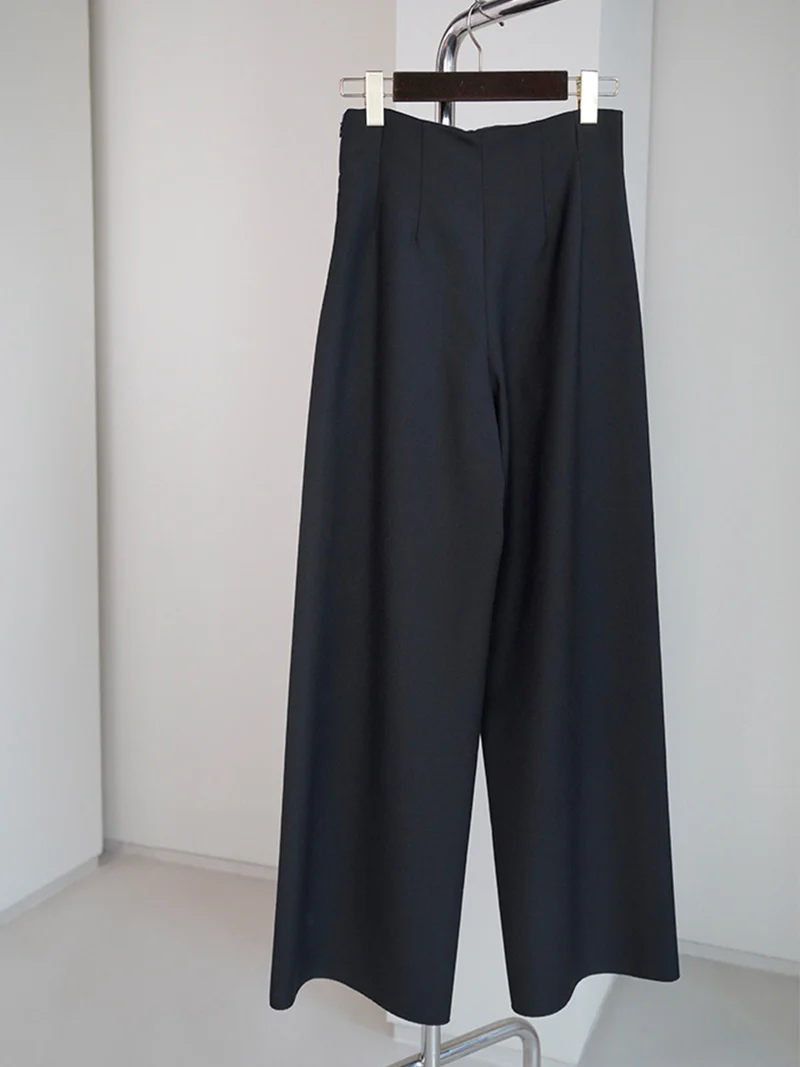 Damen Elegante und weite Stoffhose Nord Taschen