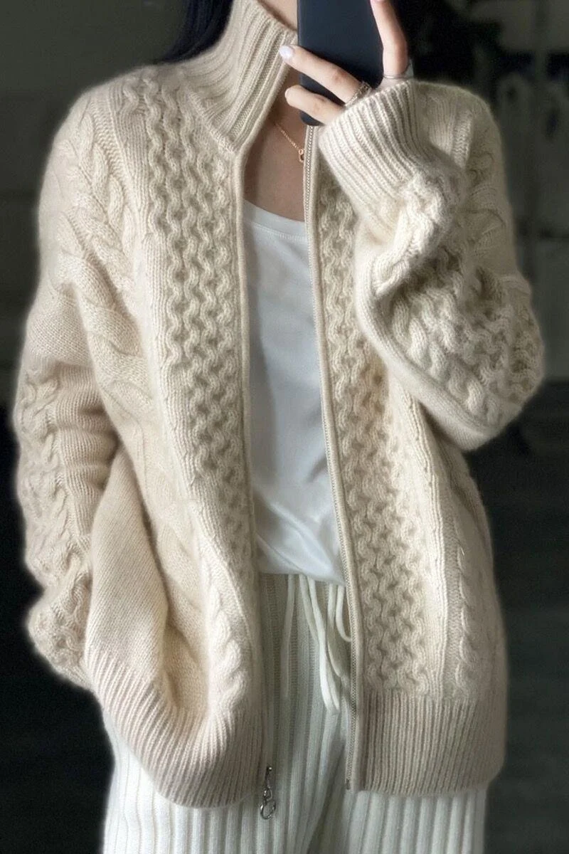 Damen Zopfmuster‑Strickjacke mit Reißverschluss und hohem Rippkragen Nord Taschen