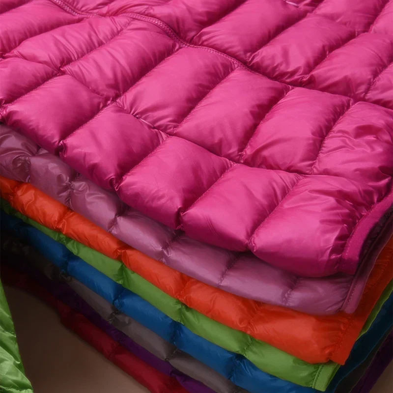 Nord Taschen | Ultraleichte Damen Daunenjacke mit Kapuze