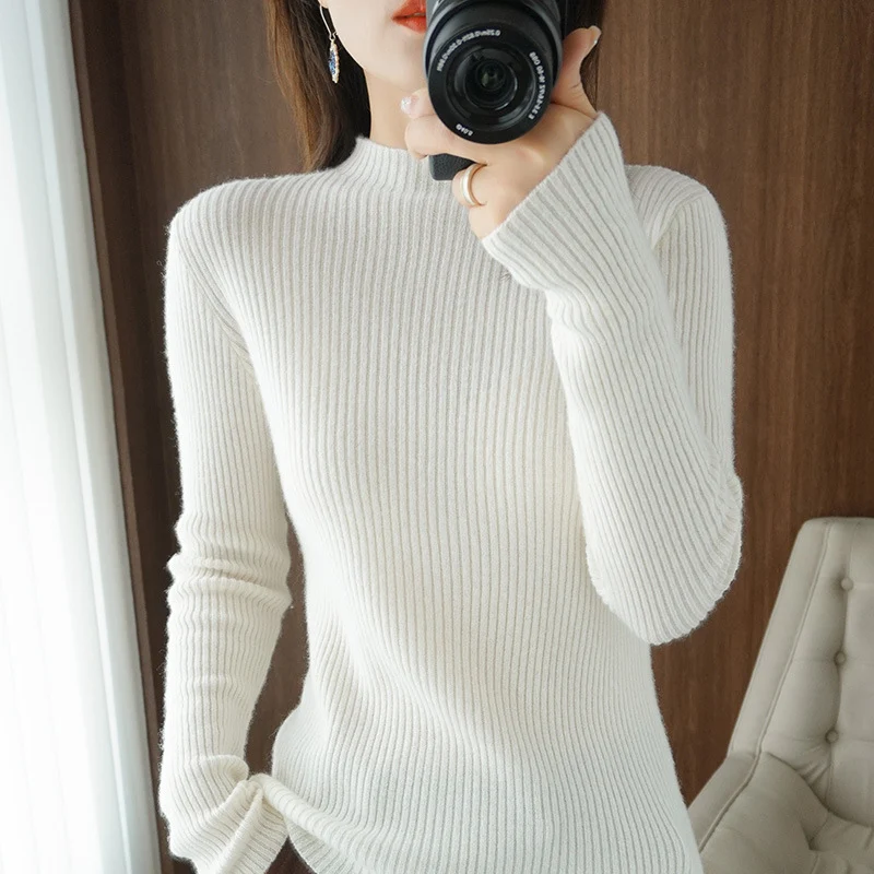Damen Luxus-Feinstrickpullover mit schmaler Rippenstruktur und kurzem Stehkragen Nord Taschen