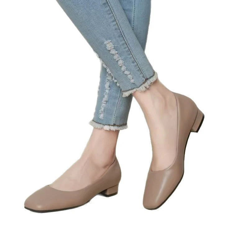 Damen klassische Ballerinas mit elegantem Quadratzehen-Design und leichtem Blockabsatz - Vittorelli