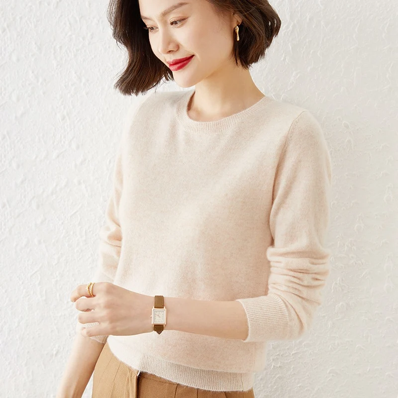 Damen Kurzgeschnittener Feinstrickpullover mit Rundhalsausschnitt und geripptem Bund Nord Taschen