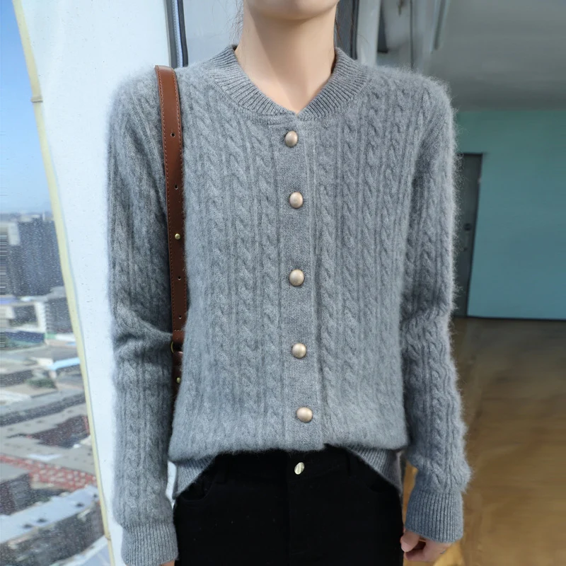 Damen Leichter Zopfstrick-Cardigan in Mohair‑Optik mit dekorativen Perlmuttknöpfen Nord Taschen