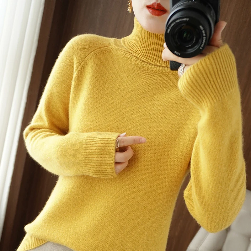 Damen Rollkragenpullover aus weichem Wollmix mit verlängerten Bündchen Nord Taschen