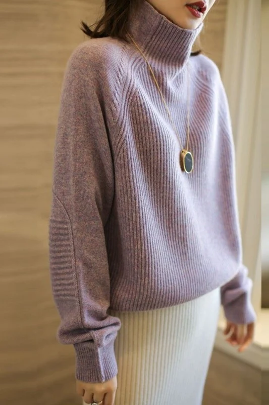 Damen Rollkragenpullover aus feinem Rippstrick mit Raglanärmeln und legerer Silhouette Nord Taschen