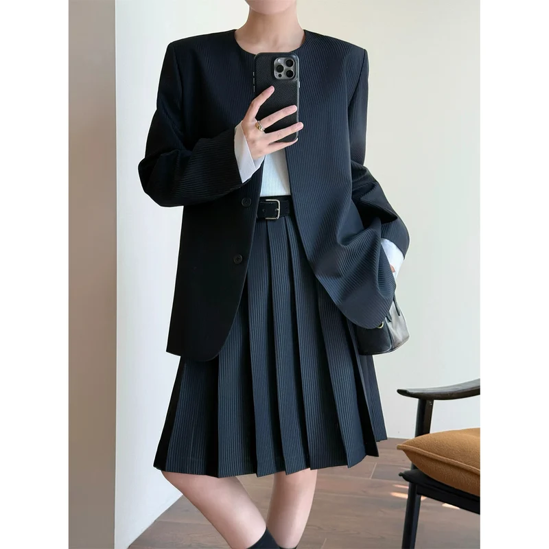 Damen Elegante Plisseejacke Nord Taschen