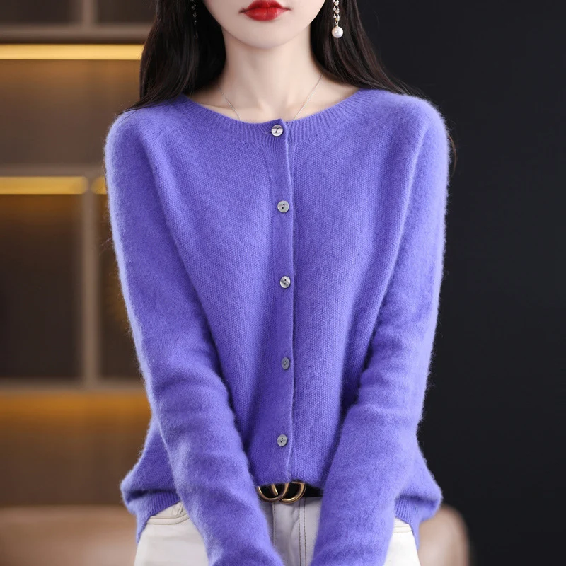 Damen Kurzgeschnittener Cardigan in Mohair‑Optik mit Rundhalsausschnitt und Perlmuttknöpfen Nord Taschen