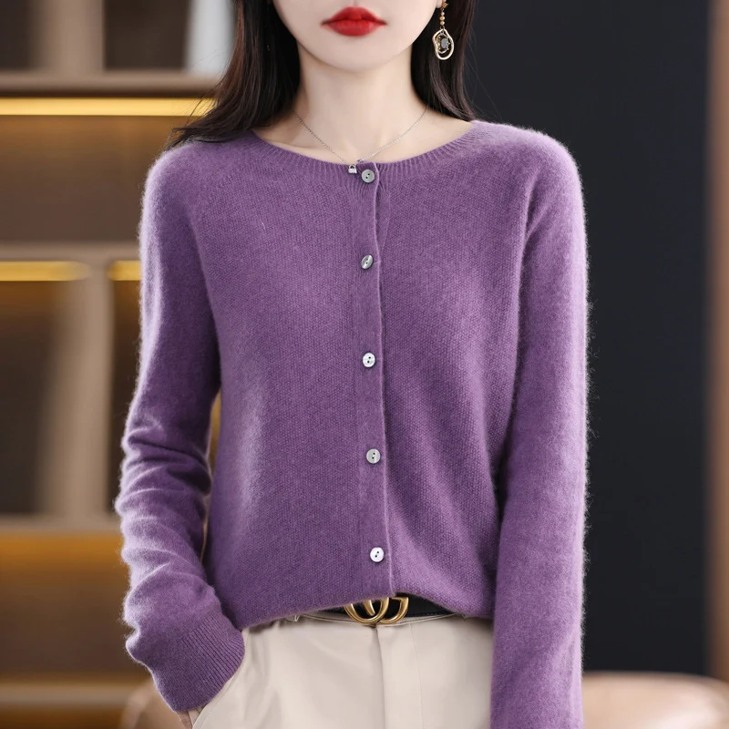 Damen Kurzgeschnittener Cardigan in Mohair‑Optik mit Rundhalsausschnitt und Perlmuttknöpfen Nord Taschen