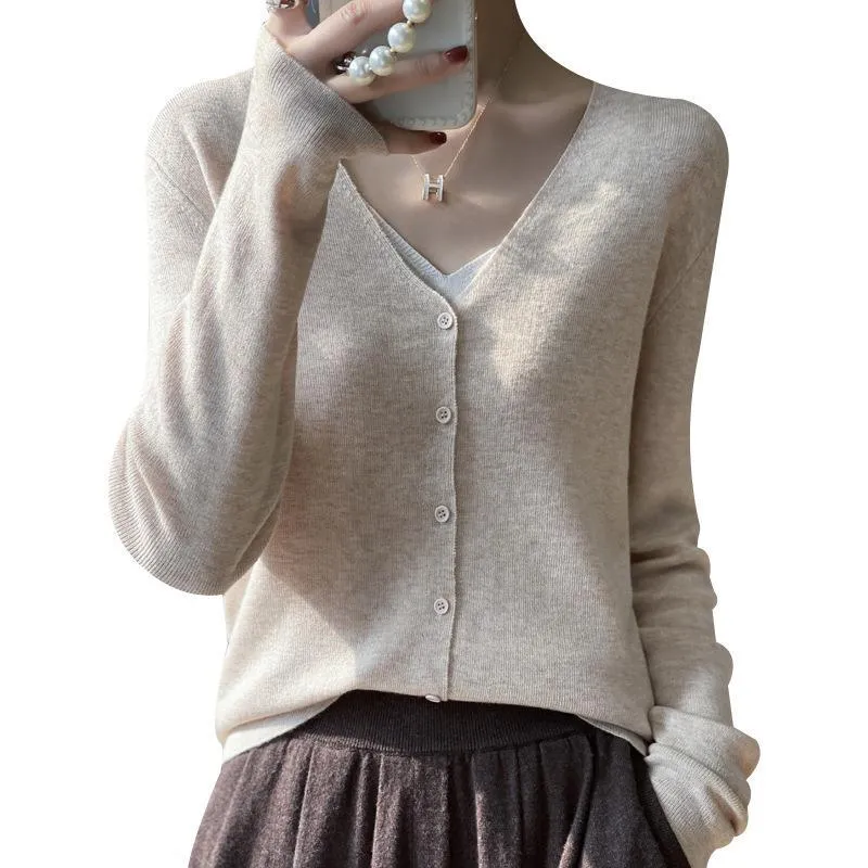 Damen Leichter V‑Ausschnitt‑Cardigan mit kastiger Silhouette und Kaschmir‑Optik Nord Taschen