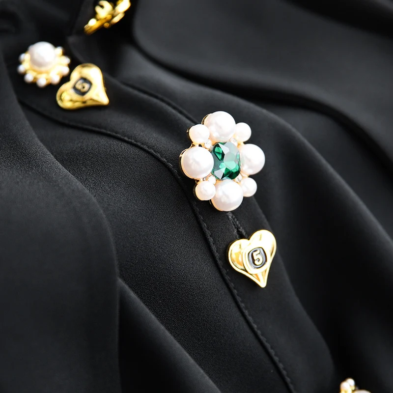 Damen Elegante und raffinierte Bluse mit Schmuckknöpfen Nord Taschen