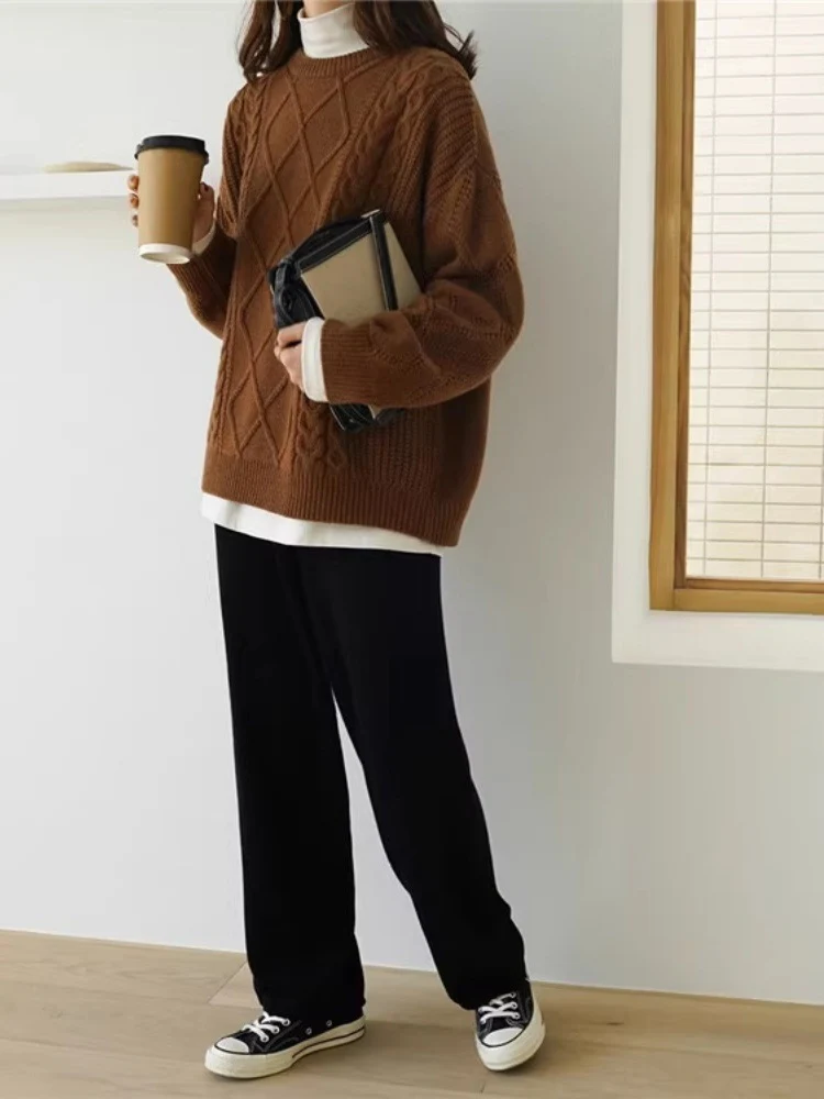 Damen Oversize Zopfmuster-Strickpullover mit Ajour‑Details und geripptem Saum Nord Taschen