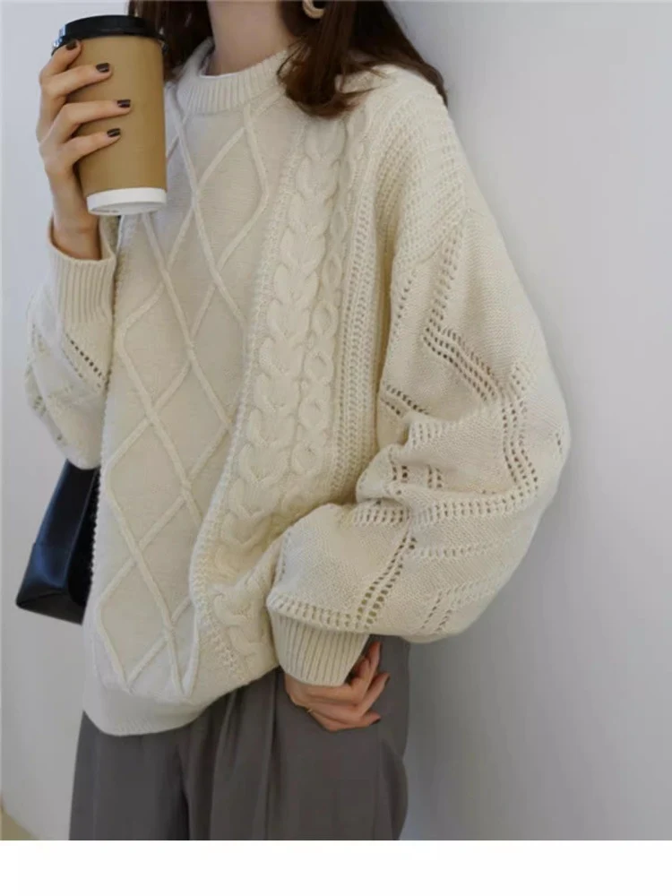 Damen Oversize Zopfmuster-Strickpullover mit Ajour‑Details und geripptem Saum Nord Taschen