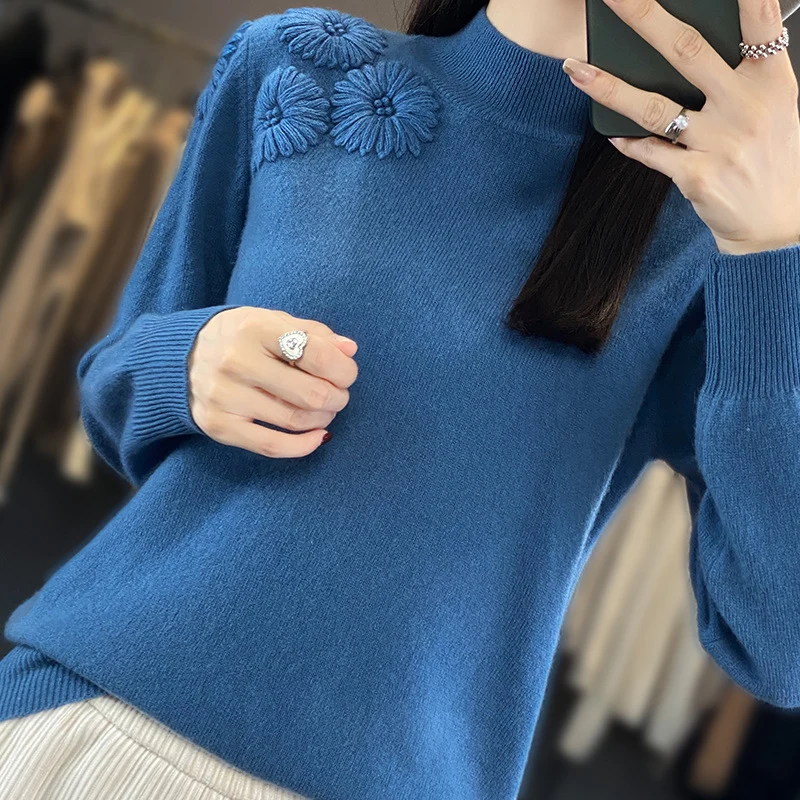 Damen Weicher Feinstrickpullover mit kurzem Stehkragen, 3D‑Blütenapplikation und gerippten Bündchen Nord Taschen