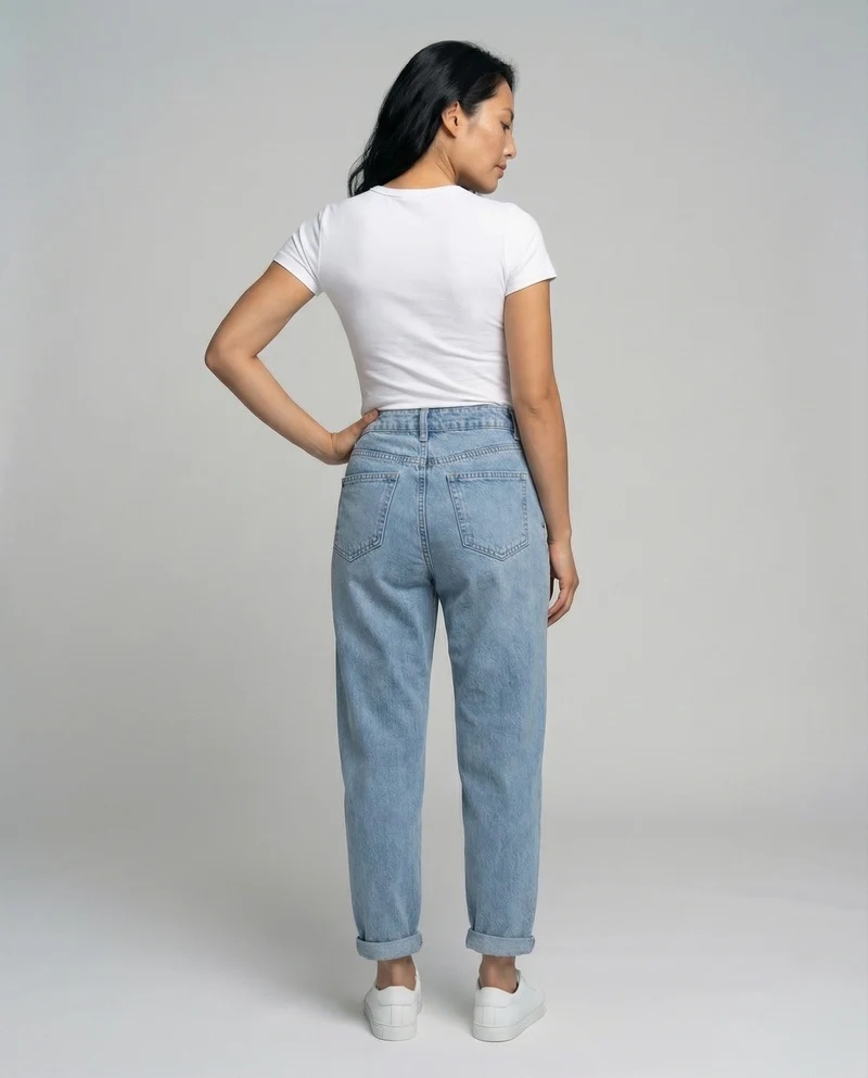 Nord Taschen Damen Jeans im konischen Schnitt mit gerolltem Saum