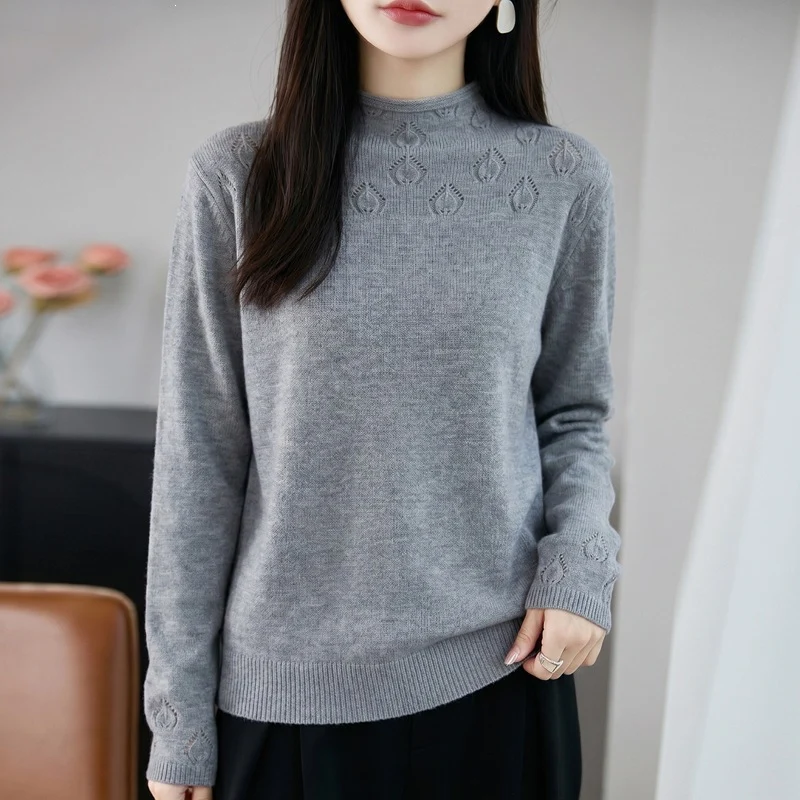Damen Leichter Stehkragenpullover mit floralem Ajour‑Yoke und feiner Rippkante Nord Taschen