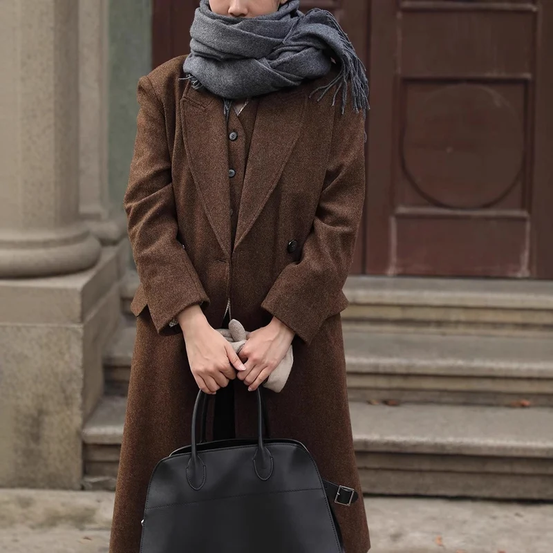 Damen Elegante und moderne Wool Trenchcoat Nord Taschen