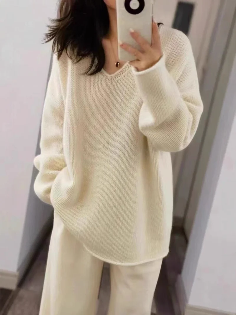 Damen Oversize V‑Ausschnitt Pullover im Mohair‑Look mit überschnittener Schulter und gerundetem Saum Nord Taschen