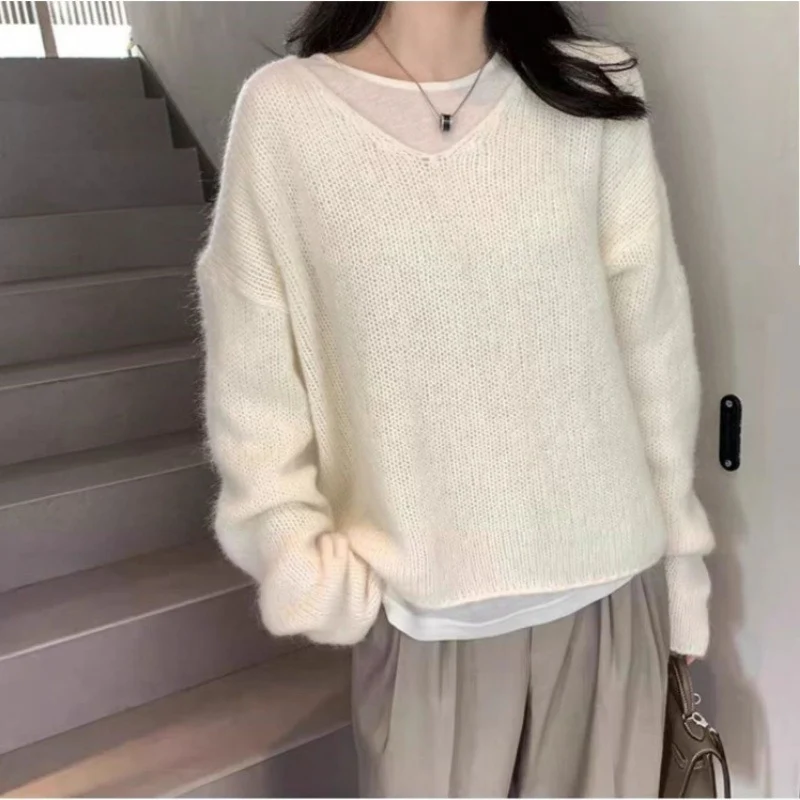 Damen Oversize V‑Ausschnitt Mohair‑Look Pullover mit Angora‑Optik und überschnittener Schulter Nord Taschen