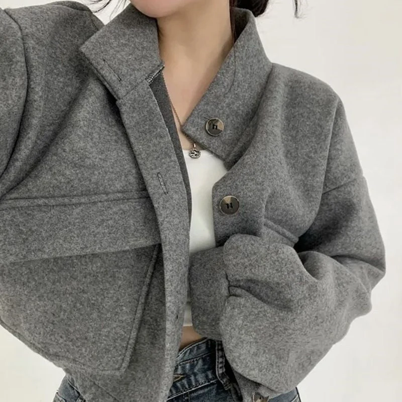 Damen cropped Bomberjacke mit voluminösen Ärmeln und praktischen Taschen - Arvani