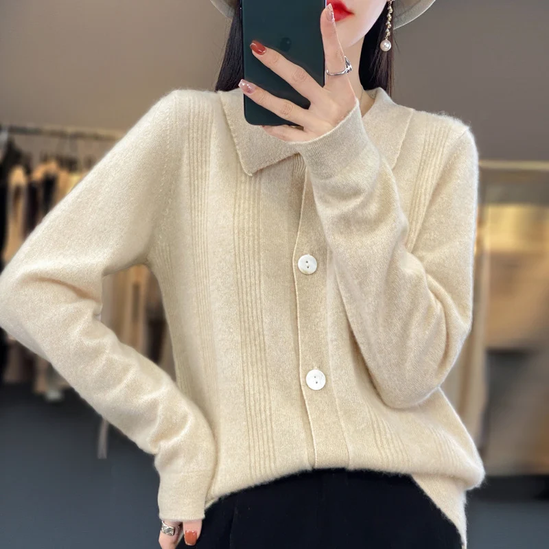 Damen Knopfcardigan mit Hemdkragen und feiner Längsrippenstruktur Nord Taschen