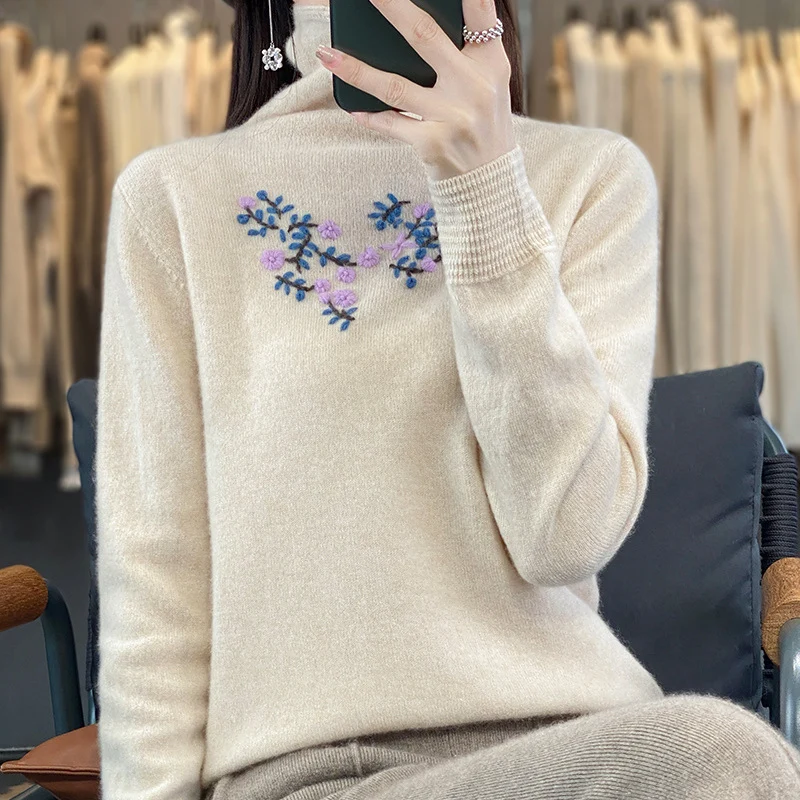Damen Kaschmir‑Optik Rollkragenpullover mit zarter Blumenstickerei am Brustbereich Nord Taschen