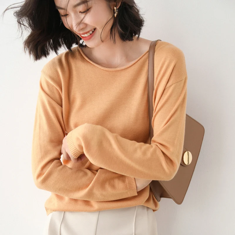 Damen Leichter Feinstrick-Pullover mit weitem Rundhalsausschnitt und legerem Schnitt Nord Taschen
