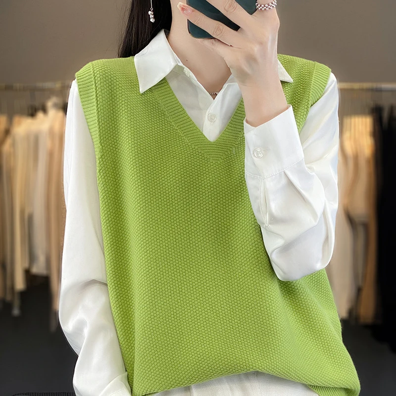 Damen Oversize Strickweste mit tiefem V‑Ausschnitt und feiner Struktur Nord Taschen