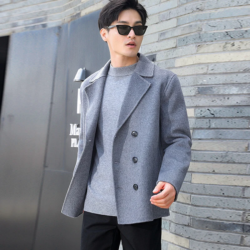 Herren Kurzer Doppelreiher Wollmix-Peacoat mit Reverskragen und Thermofutter Nord Taschen