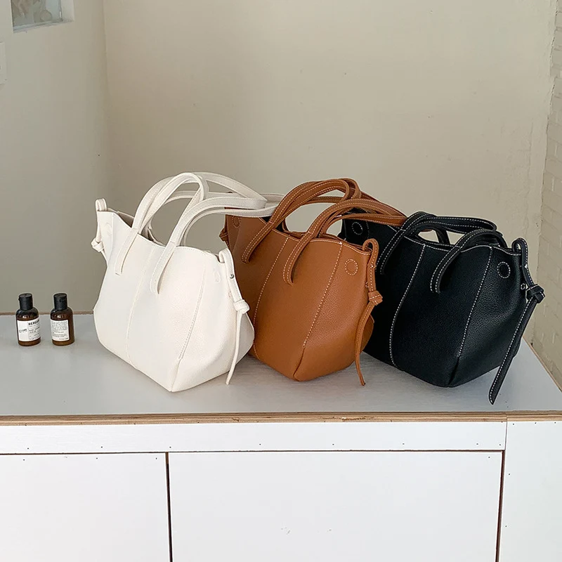 Damen Handtasche mit modernem Schnitt und mehreren Innenfächern Nord Taschen