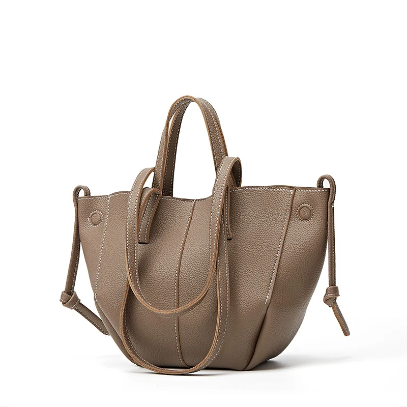 Damen Handtasche mit modernem Schnitt und mehreren Innenfächern Nord Taschen
