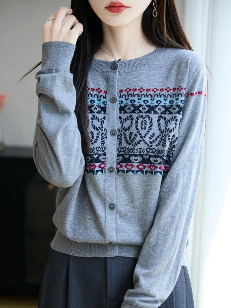 Damen Leichter Feinstrick-Cardigan mit nordischem Jacquardmuster und feiner Knopfleiste Nord Taschen