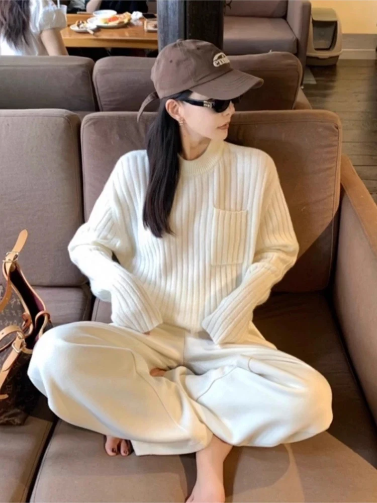 Damen Oversize-Rippenstrickpullover mit Brusttasche und Mockneck Nord Taschen