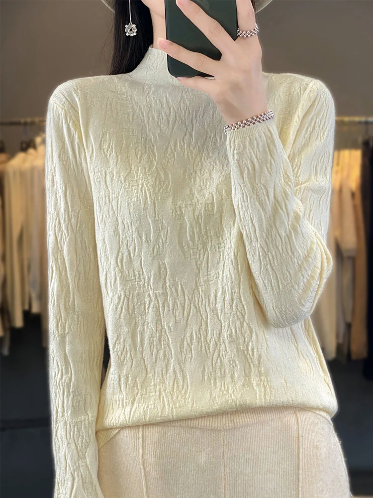 Damen Strukturierter Feinstrick-Pullover mit kurzem Stehkragen und Crinkle-Optik Nord Taschen