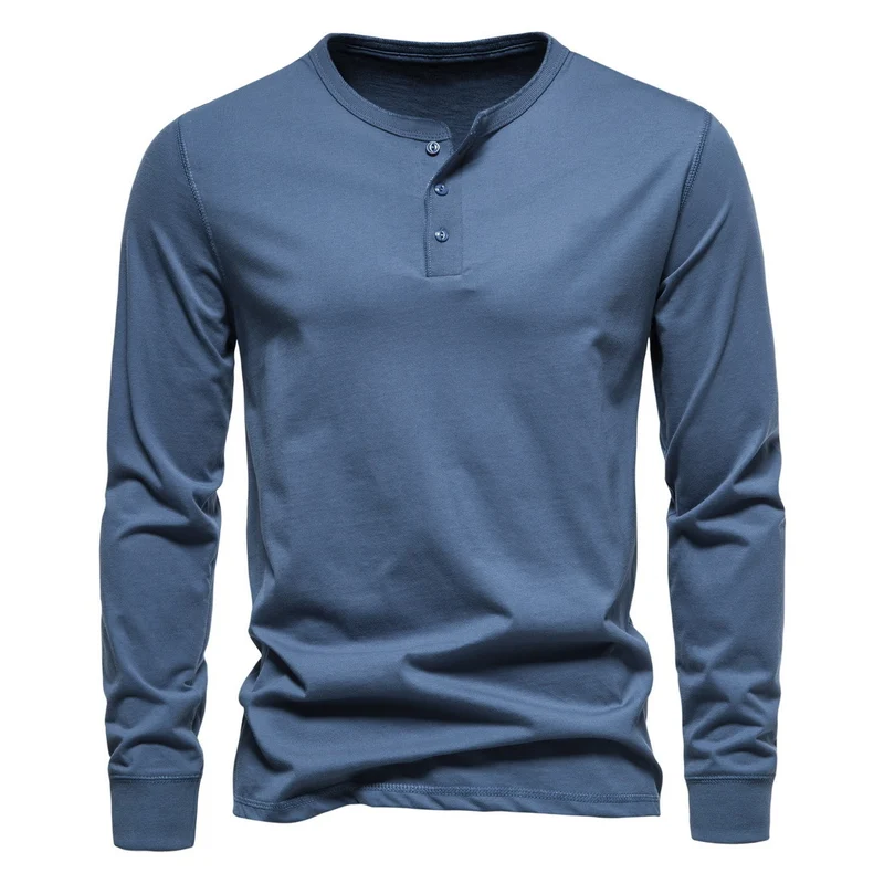 Herren Langärmliges Henley‑Shirt aus Baumwollmix mit dreifacher Knopfleiste und schmaler Silhouette Nord Taschen