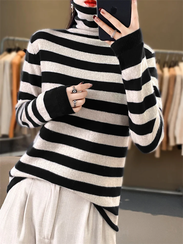 Damen Lässiger gestreifter Rollkragenpullover aus Wollmix mit legerer Passform Nord Taschen