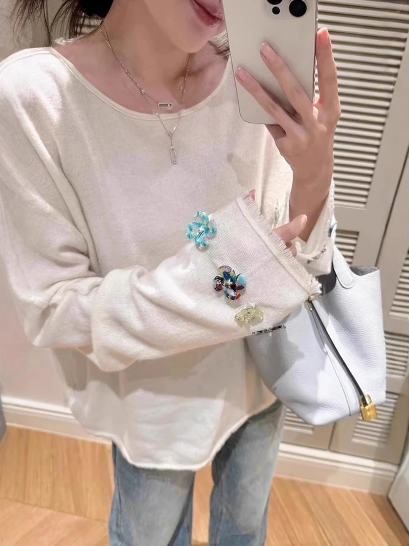 Damen Oversize-Feinstrickpullover mit schmuckbesetzten Ärmelabschlüssen Nord Taschen