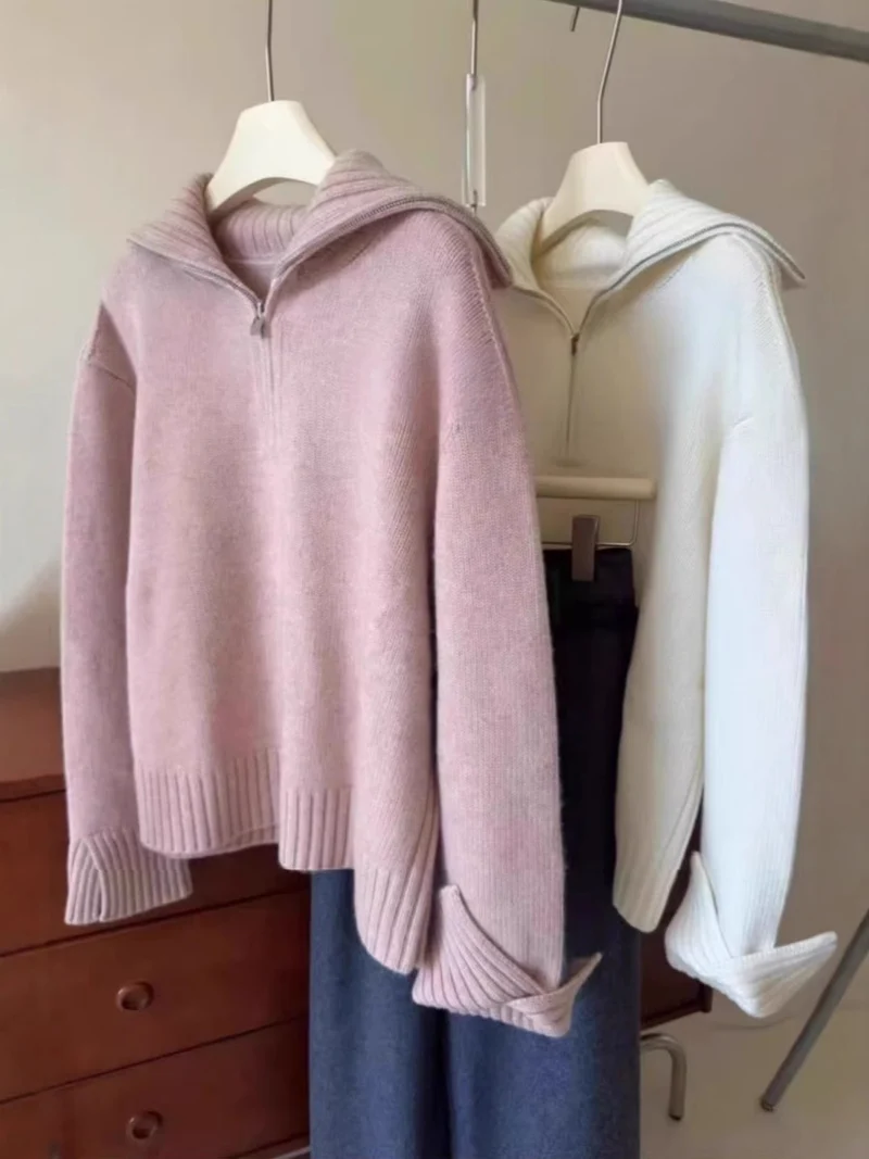 Damen Oversize Feinstrickpullover mit halbem Reißverschluss und weitem Rollkragen Nord Taschen