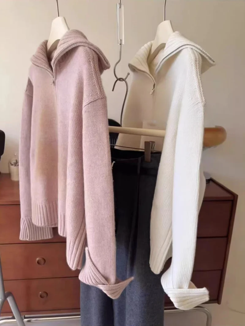 Damen Oversize Feinstrickpullover mit halbem Reißverschluss und weitem Rollkragen Nord Taschen