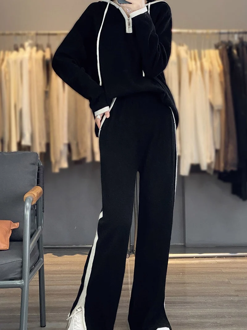 Damen Strick-Relax-Set mit Kapuze, weitem Bein und seitlichem Kontraststreifen Nord Taschen