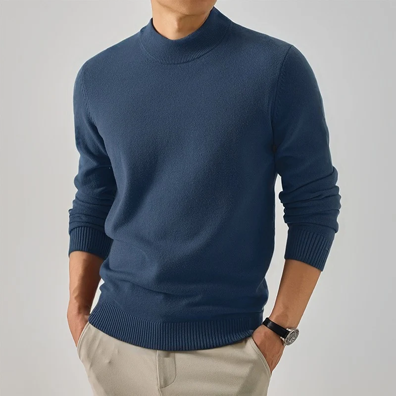 Herren Kurzer Rollkragen-Feinstrickpullover mit schmaler Silhouette Nord Taschen