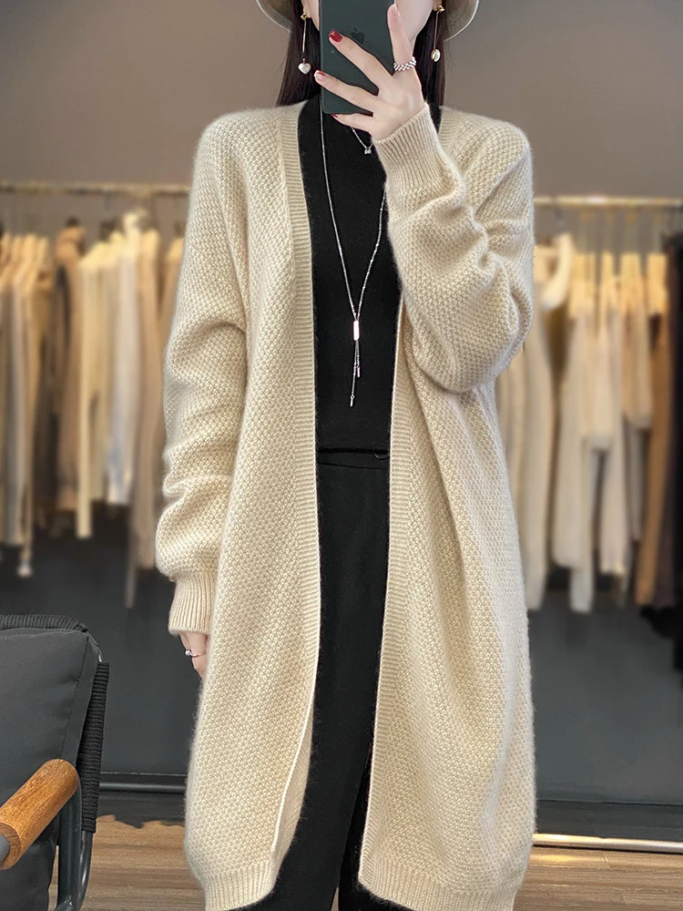 Damen Langer Offener Strickcardigan mit Samenmuster und gerippten Abschlüssen Nord Taschen