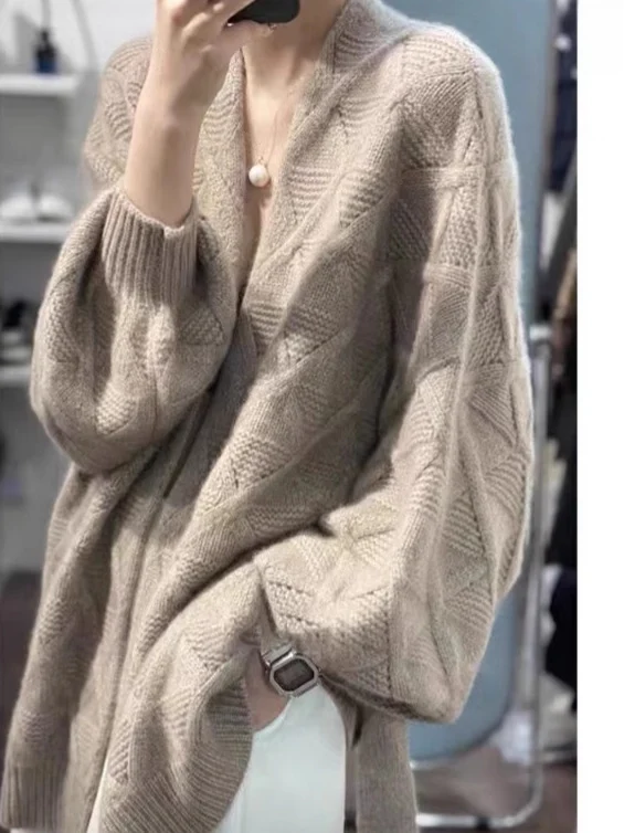 Damen Oversize-Cardigan aus Mohair‑Optik mit Zopfmuster Nord Taschen