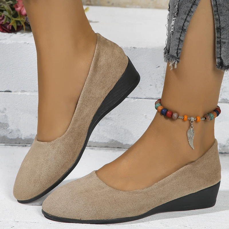 Damen elegante Wedge-Pantoletten mit überkreuzten Riemen und komfortablem Fußbett