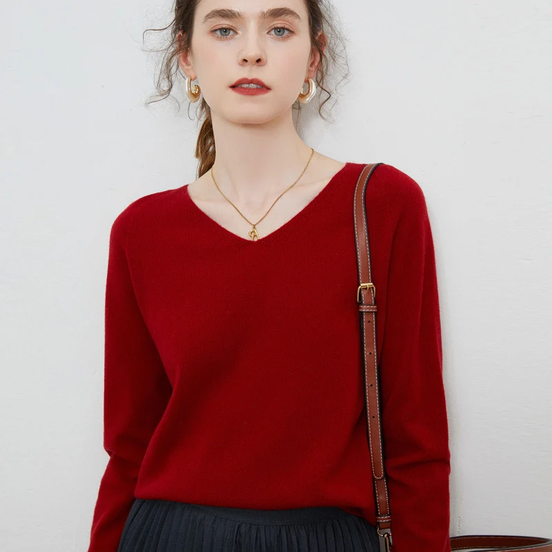 Damen Kuscheliger V‑Ausschnitt Feinstrickpullover aus Mohair‑Mix mit flauschiger Oberfläche Nord Taschen