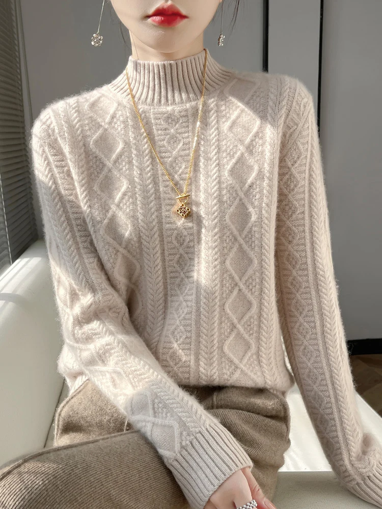 Damen Kuscheliger Mohair‑Optik Mockneckpullover mit Rautenzopfstruktur und kastiger Silhouette Nord Taschen